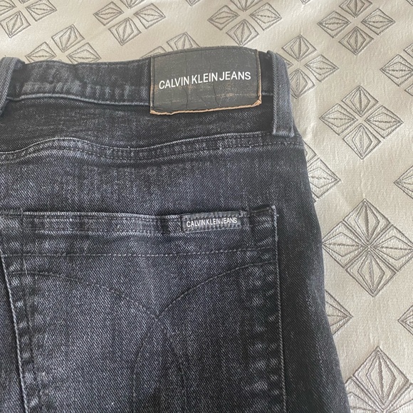 Calvin Klein Men's CKJ 056 Athletic Taper Fit Jean, Forever Black - Picture 4 of 6